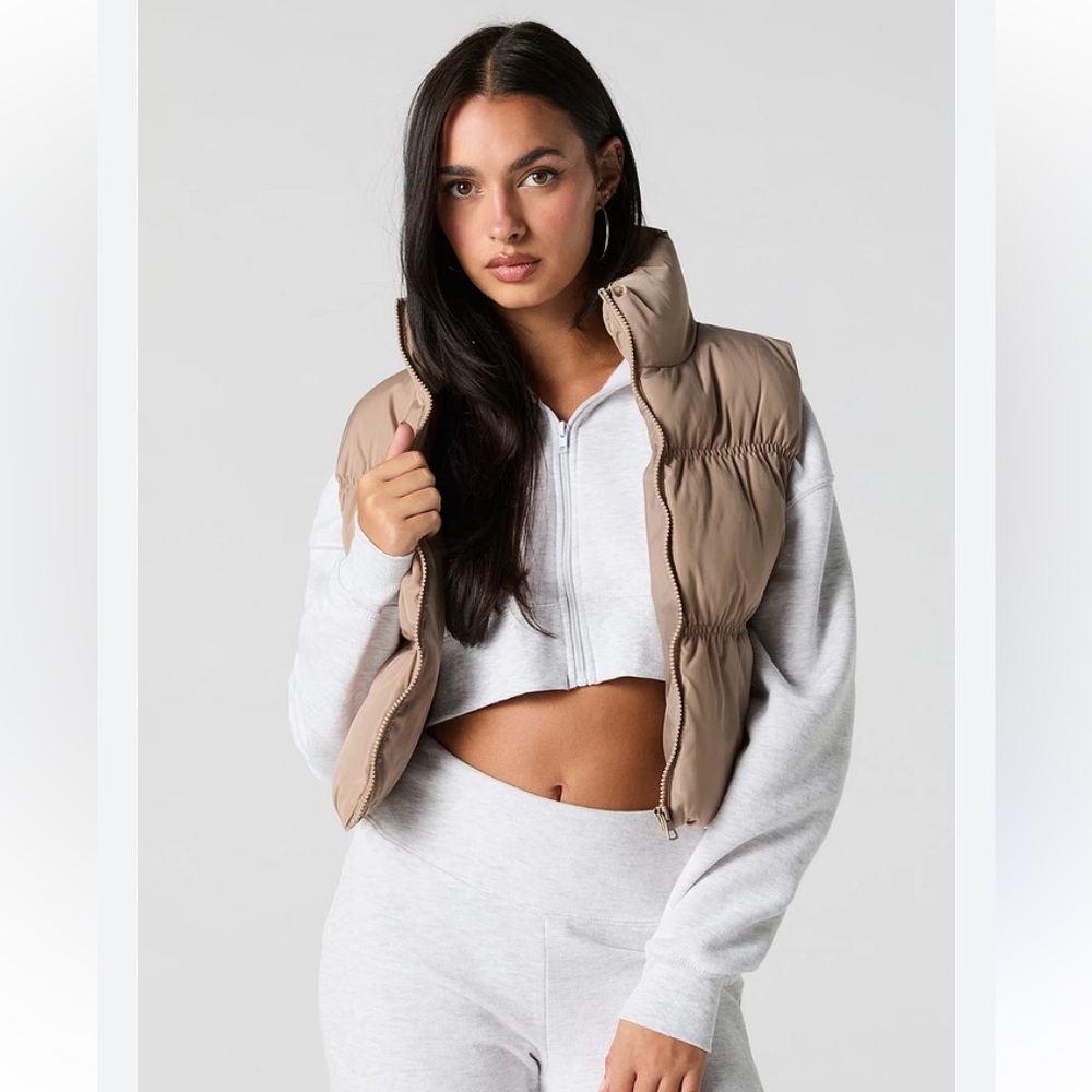Streetwear Society Tan Cropped Puffer Vest Size M/L NWOT